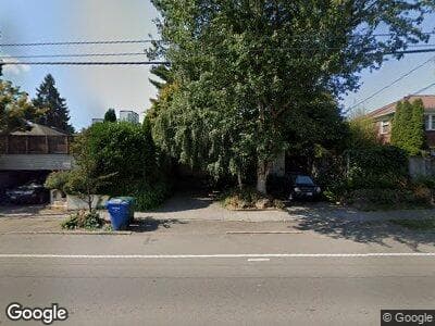 949 A 10th Ave E